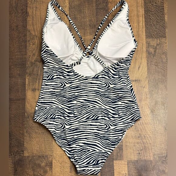 H&M One Piece Swimsuit Dark Blue Zebra Print Cross Back Size 8 - Picture 4 of 6